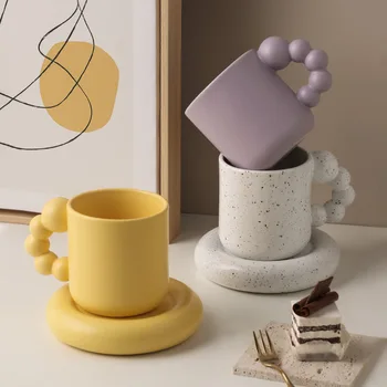 Yaratıcı Kahve Fincanı ve Tabağı Spin Topu Kolu İskandinav Ev Dekor El Yapımı Sanat Çay Kupa Tepsisi Kişiselleştirilmiş Arkadaşlar İçin Hediyeler